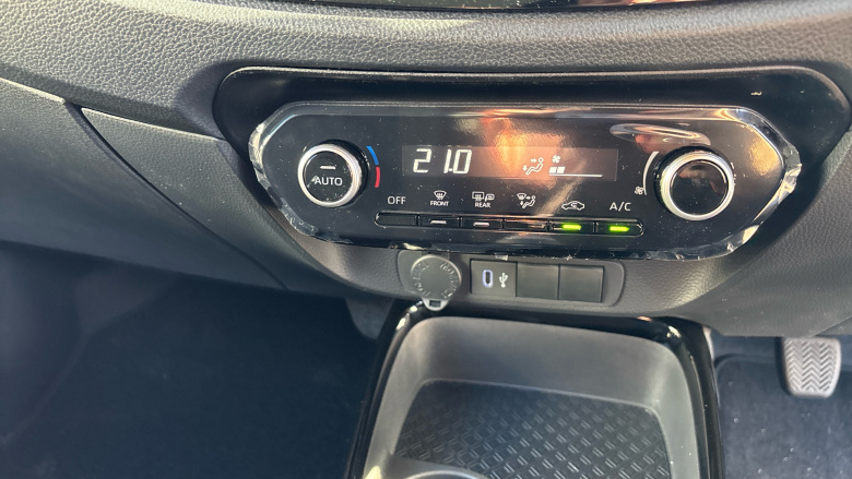 Toyota Aygo X 1.0 VVT-i Edge 5dr Petrol Hatchback